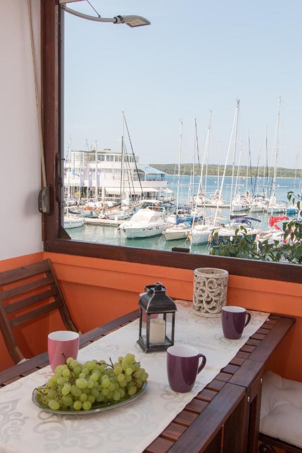 Harbour-Apartment With Sea View And Parking Spot 普拉 外观 照片