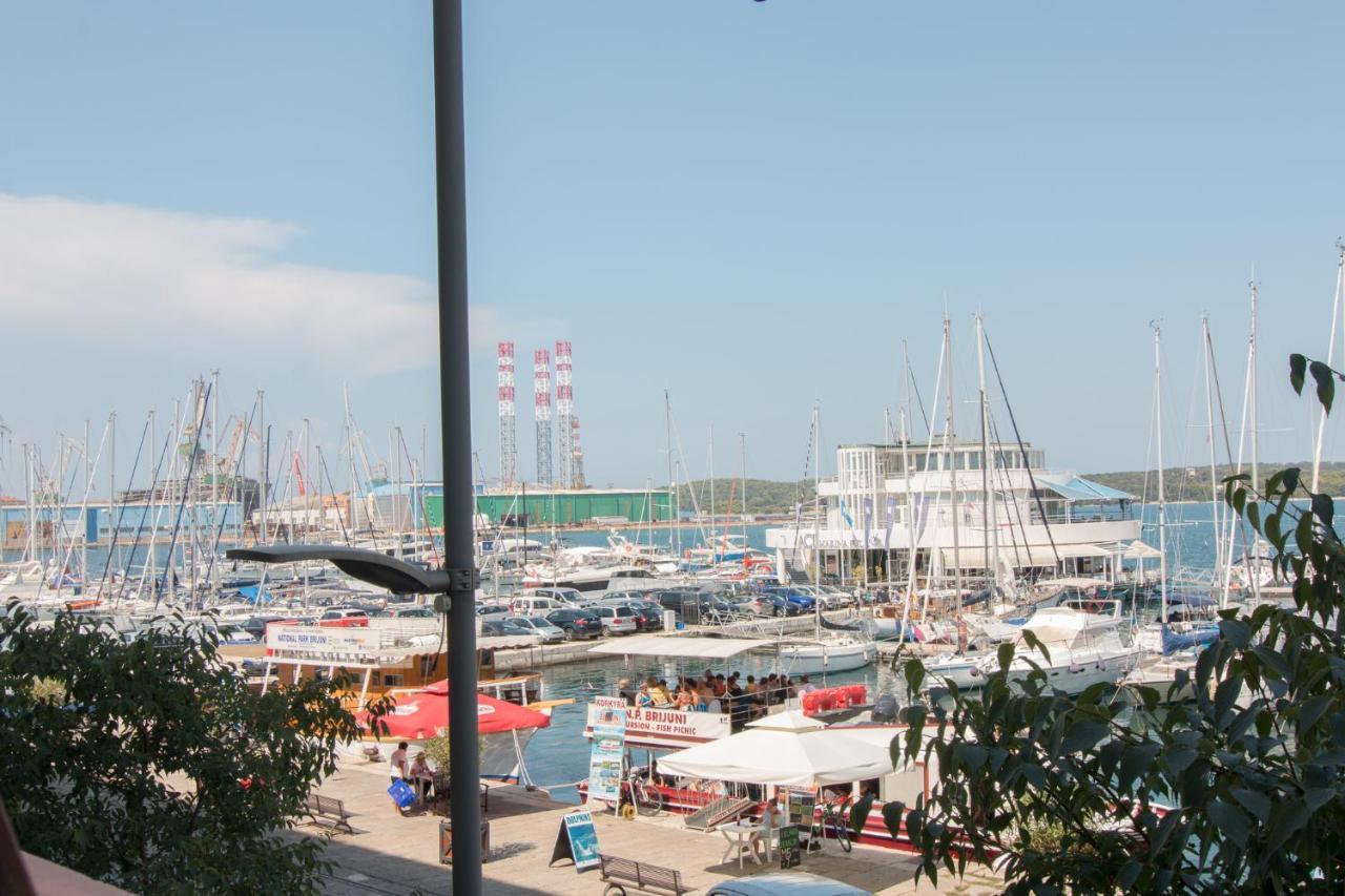 Harbour-Apartment With Sea View And Parking Spot 普拉 外观 照片