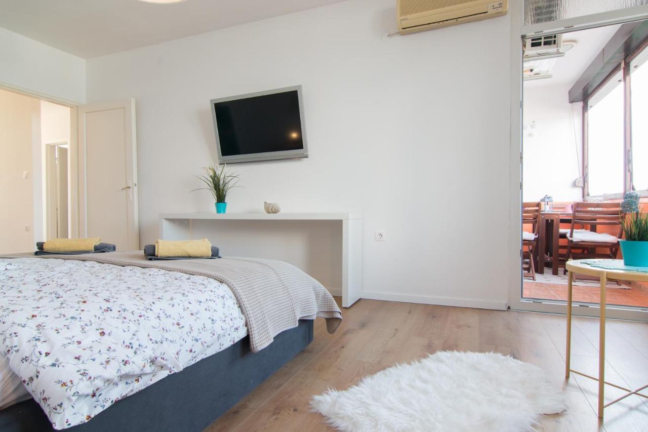 Harbour-Apartment With Sea View And Parking Spot 普拉 外观 照片